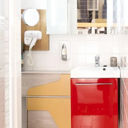 Saint Paul Apartment *